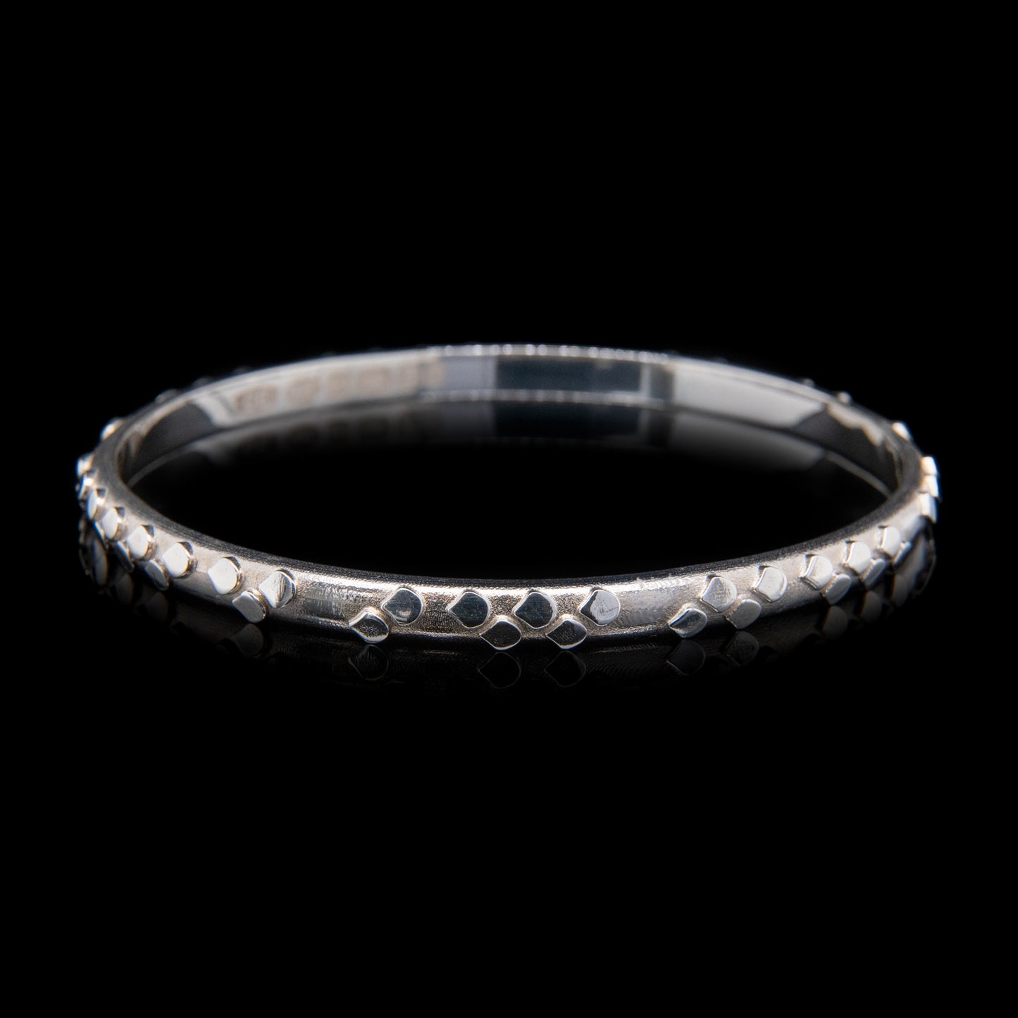 Narrow Scale Bangle in Sterling Silver