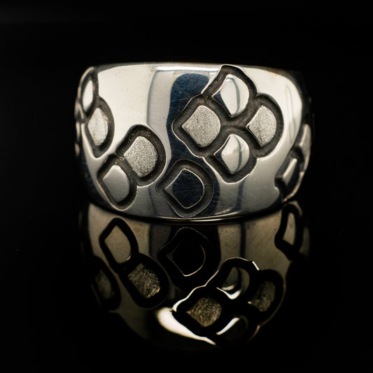 Chunky Engraved Mermaid Scales Ring