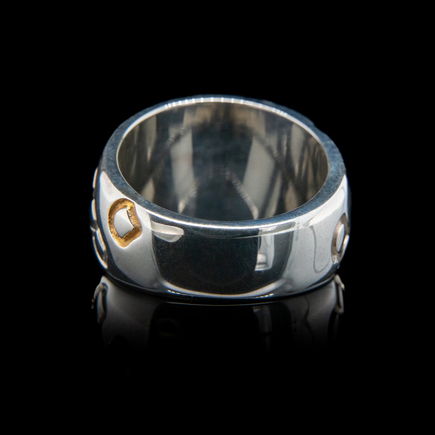 Chunky Mermaid Flush Scale Ring with Blue Diamonds