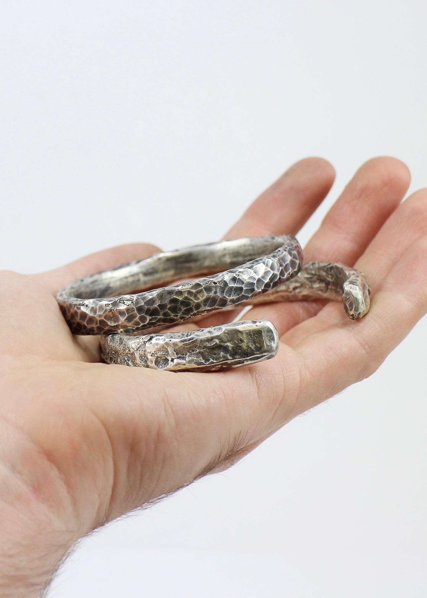 ZZ Oval Bangle in Sterling Silver