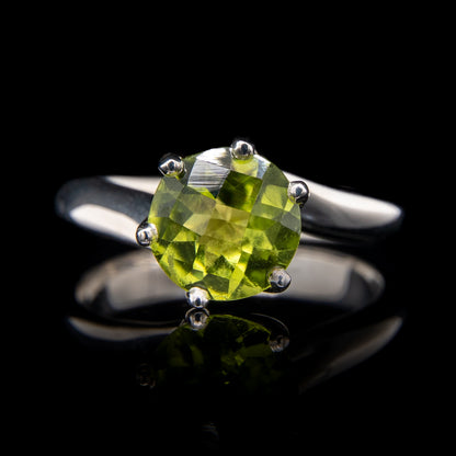 Peridot Silver Twist Ring