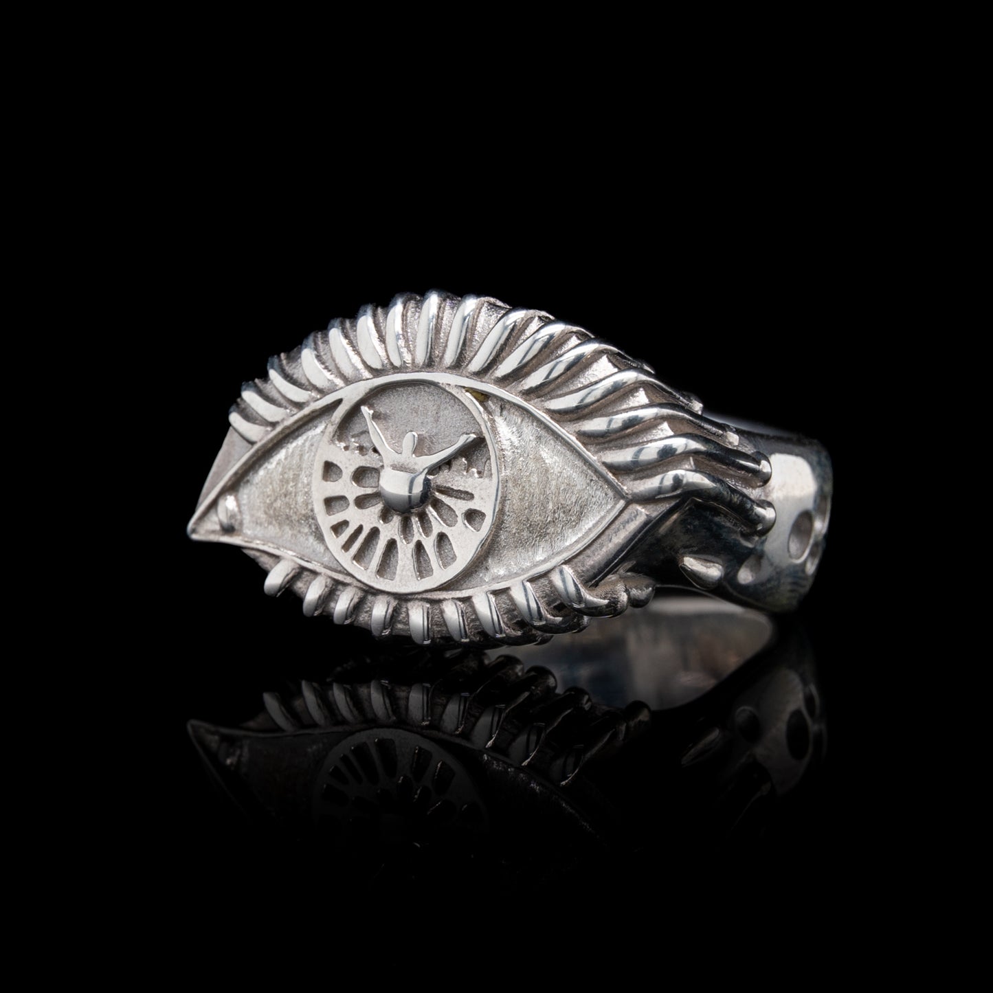 A Vision Etched In Starlight Full Eye Statement Ring in Silver
