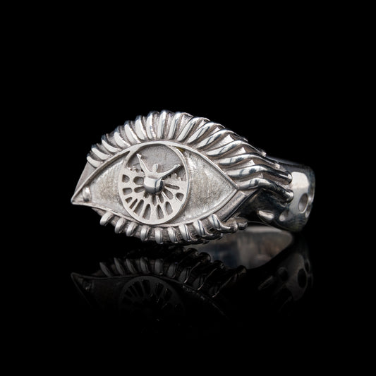 A Vision Etched In Starlight Full Eye Statement Ring in Silver