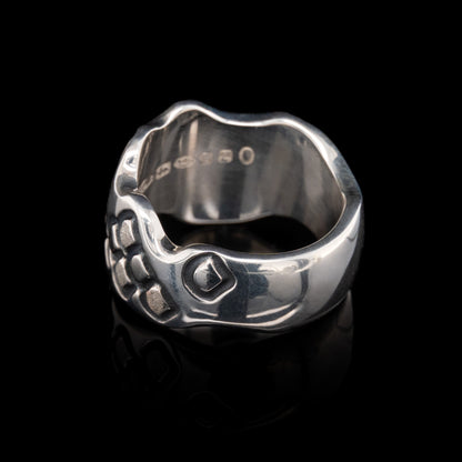 Engraved Wavy Mermaid Scales Ring in Silver