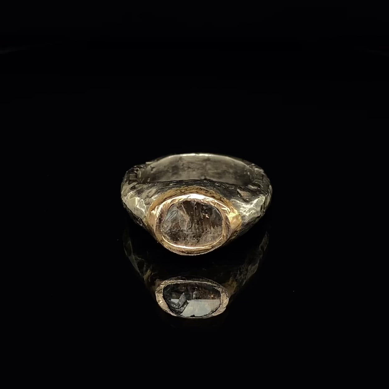 ZZ Gold Diamond Signet Ring