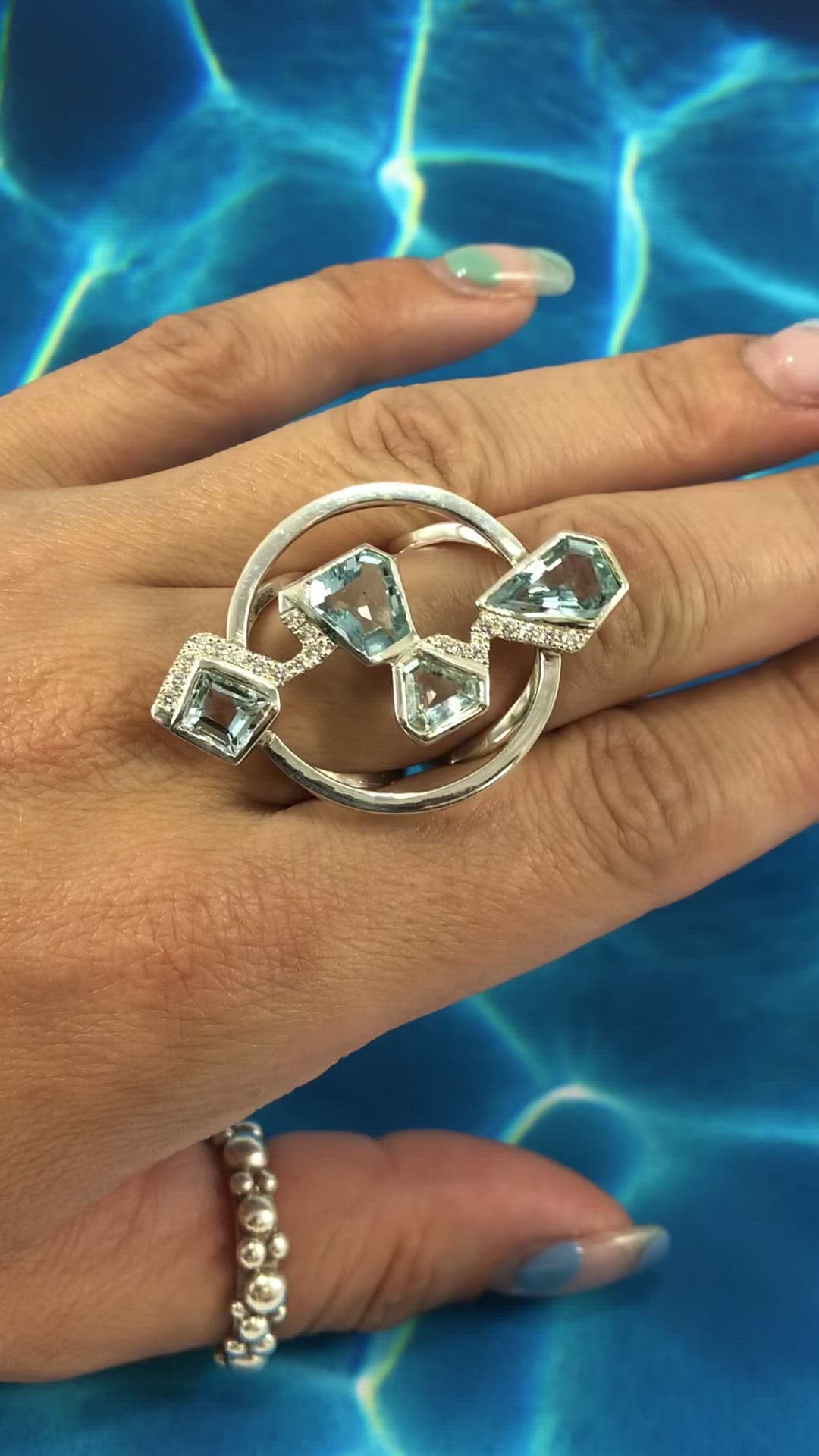 Diamond & Aquamarines Ring