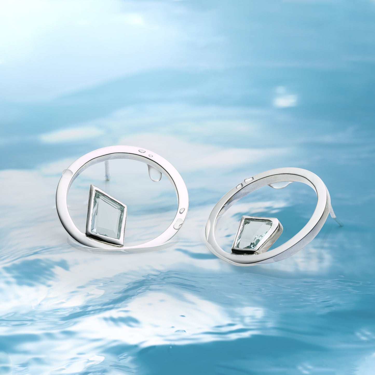 Aquamarine Circle Stud Earrings in Sterling Silver
